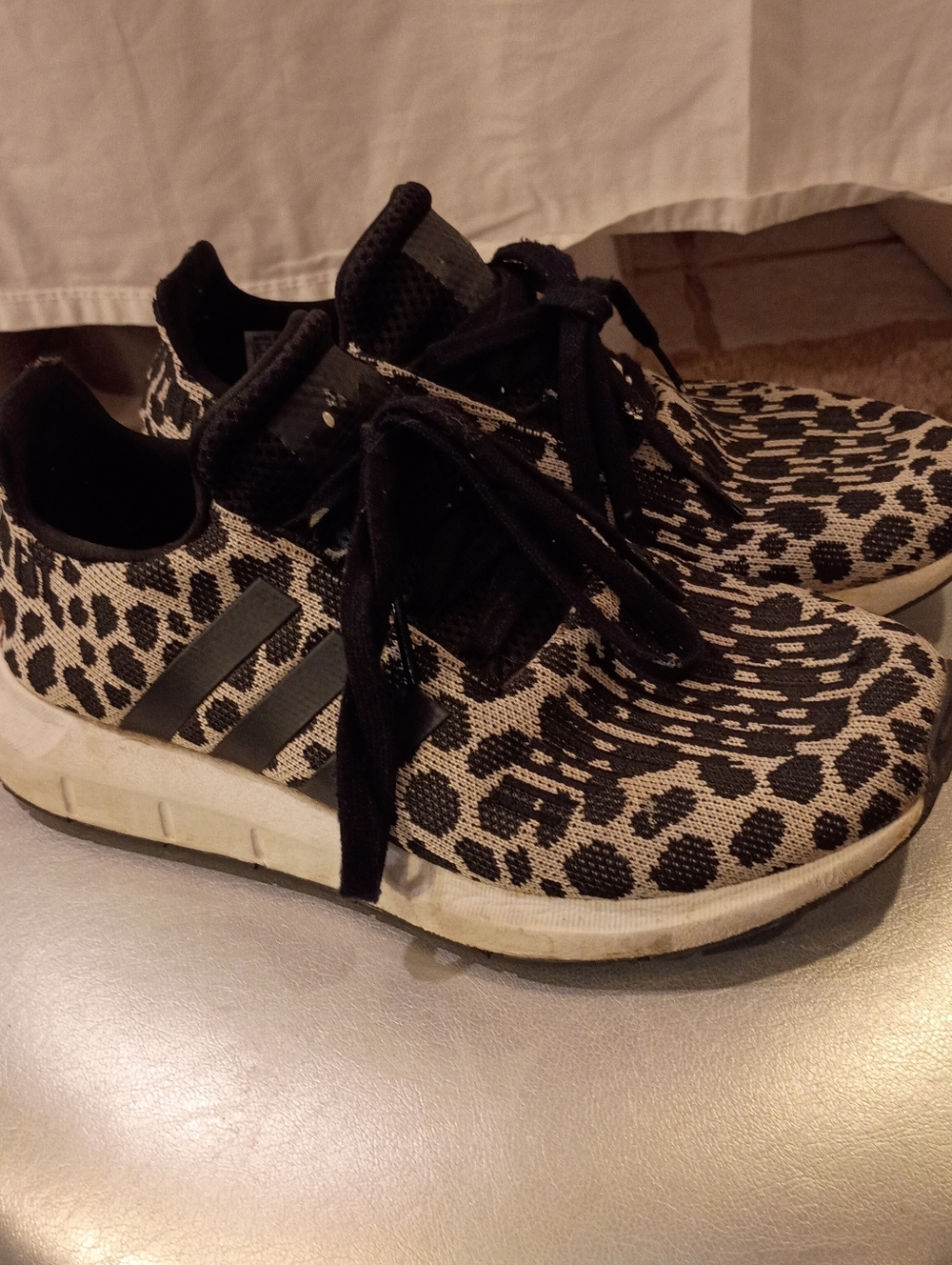 Women's Size 7.5 Adidas Swift Run Cheetah Leopard Animal Print Tennis Shoes
